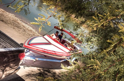 Ehrenberg Cabin | Arizona Oasis Rustic Cabin Rental Sleeps 4