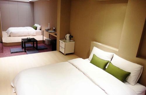 Zhongzheng Hotel | ARK Hotel - Dongmen
