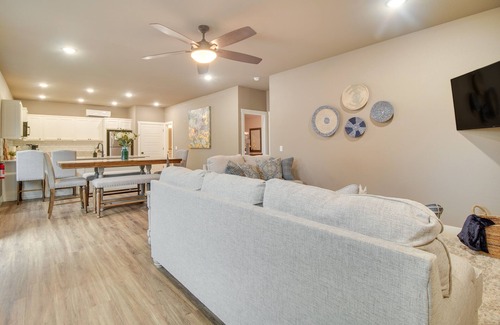 Farmington House | Arkansas Guest Suite w/Deck: Near Fayetteville!