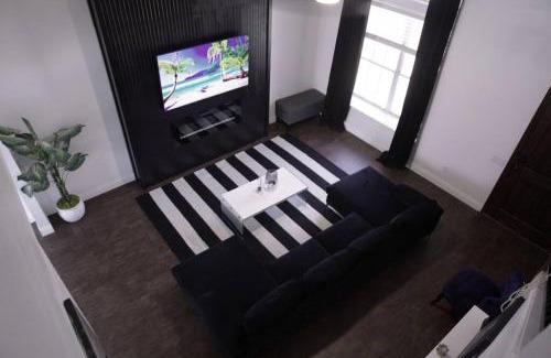 South Arlington House | Arlington Oasis with a Pool