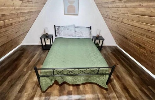 Albertville Cabin | Armadillo Tiny Luxury Cabin Lake