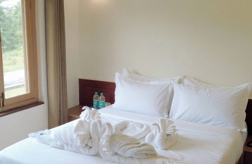 Chitrakoot Resort | Arogyadham Swasthya Kutir