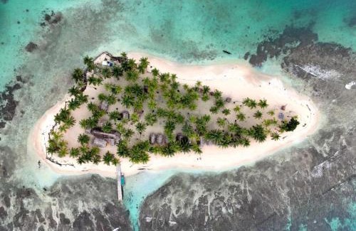 Achutupo Bed & Breakfast | Arriyaladup Gunayala Travel