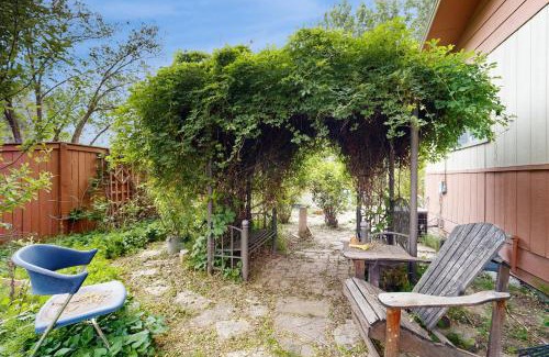 Boise House | Art Garden Cottage