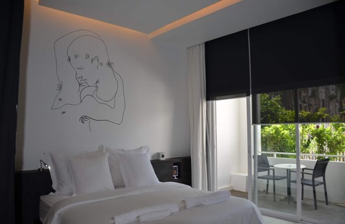 Chamkar Mon Hotel | Arthur&Paul - Caters to Men