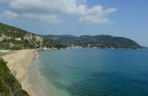 Volos House | ARTistic House: view - pingpong - billard