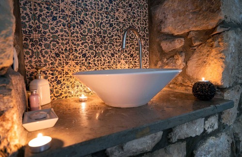 Artists Colony Bed & Breakfast | Artists' Colony Inn Zefat