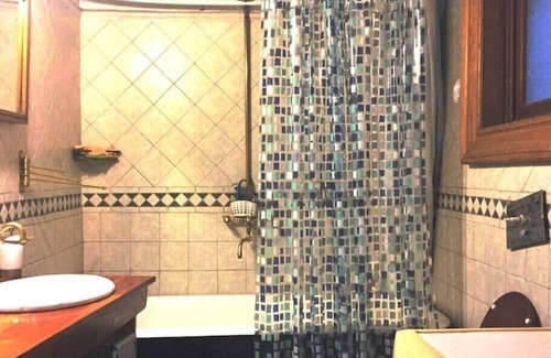 San Telmo Bed & Breakfast | Artist’s Oasis SanTelmo 2, comfy room for 1-2 people in spacious apt