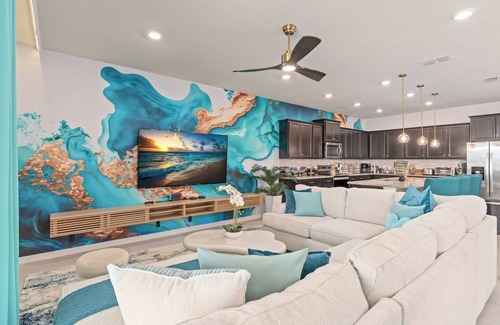 Davenport House | AS SEEN ON TV - Themed Rooms - Arcade, Pool & Resort.