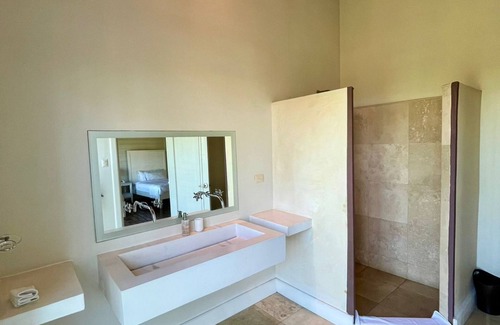 Alajuela Hotel | Asclepios Wellness & Healing Retreat