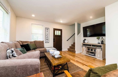 Three Oaks House | Ash & Elm Your Home Away From Home!