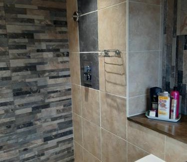 Glen Mona Apartment | At Cedar Lodge Apartment