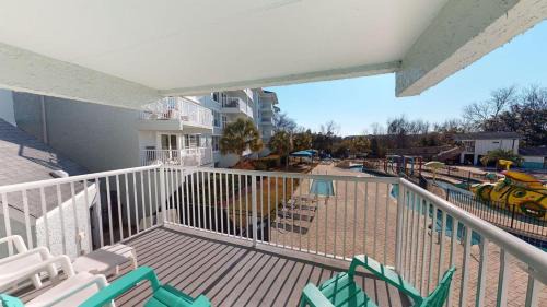 North Litchfield Beach House | At the Beach 1 Bedroom 1 Bath Summer House 1st Flr