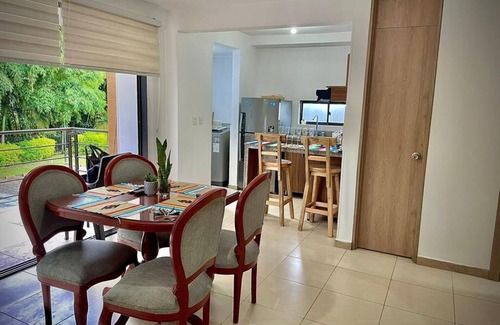 Armenia Apartment | Atardecer Quindiano, Cerca a los Pueblitos con los Mejores Paisajes del Quindio