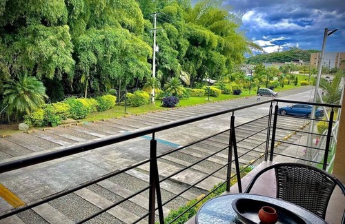 Armenia Apartment | Atardecer Quindiano, Cerca a los Pueblitos con los Mejores Paisajes del Quindio