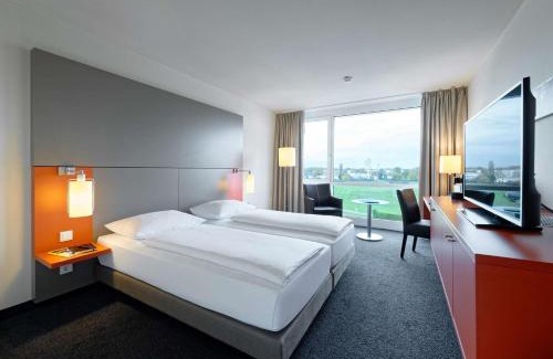 Sebaldsbruck Hotel | ATLANTIC Hotel Galopprennbahn