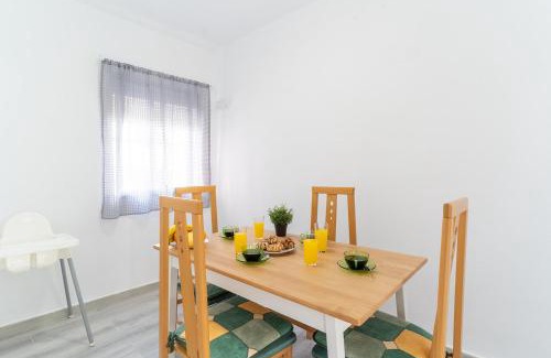 Almeria Apartment | ATP La Rambla Pintor a 5 minutos Plaza de Toros y Centro de Almería - Wifi Gratis!