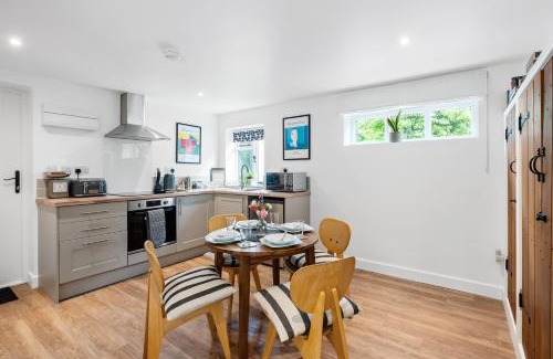 Long Melford Apartment | Attractive 2 storey, 2 bedroom barn in Long Melford