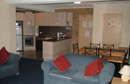 Falls Creek Bed & Breakfast | Attunga Alpine Lodge and Apartments