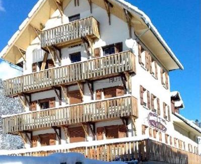 Saint-Colomban-des-Villards Apartment | Auberge du Glandon
