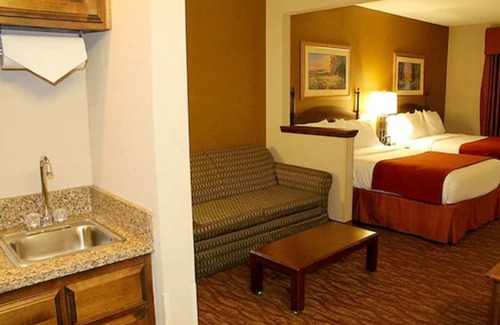 Paducah Hotel | Auburn Place Hotel & Suites - Paducah