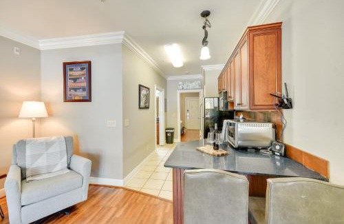 Auburn Apartment | Auburn Retreat with Balcony - Walk to Campus!