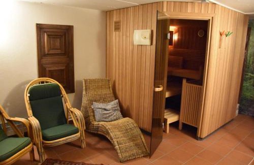 Freystadt House | Auszeitoase Freystadt - Park, Billard, Sauna - ideal für Familientreffen und Messe Nürnberg