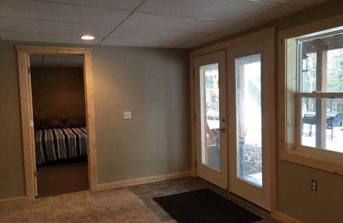 North Carlton Cabin | Authentic 3 Level Log Cabin. 3 Bedrooms, 3 Baths