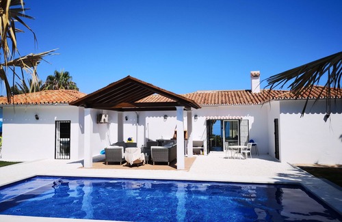 Buenas Noches Villa | Authentic Andalusian house-Spectacular view-Direct sea access-Private pool
