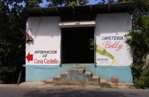 Las Canas House | Authentic Beachfront Caribbean Hideaway-Crashing Surf, Palms, & Tradewinds!