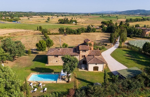 Lucignano Villa | Authentic Tuscan Villa near Arezzo
