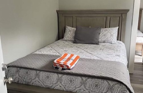 Arcadia House | AV Bungalows #9A with Loft