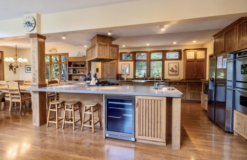 Glen Arbor House | Available All Year Round- Gorgeous Home with Private Access to Glen Lake