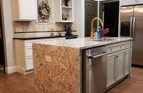 Evans House | Available Year Round! Enjoy the Outdoor Living!