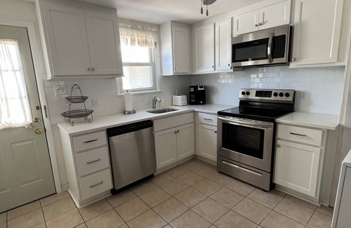 Avalon Condo | Avalon BEACH BLOCK 2 Bedroom Condo with POOL West Unit/Sleeps 4