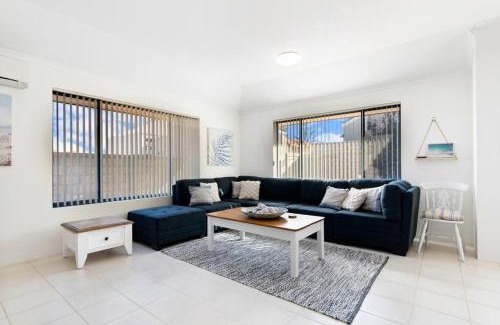 Wannanup House | Avalon Beach Escape ~ Family Favourite with Wifi