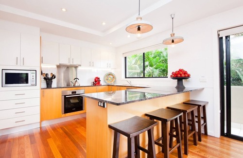 Avalon Beach Apartment | Avalon Breeze - 100 metre walk to Avalon Beach