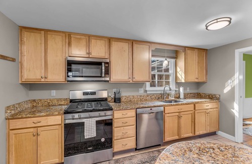 Topeka House | Avalon Gage House