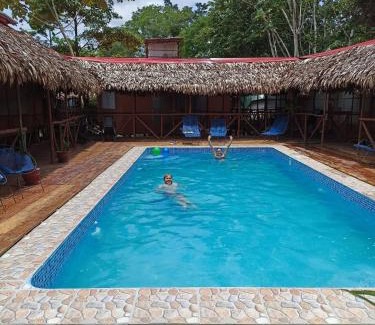 Indiana Cabin | Avatar Amazon Lodge & Canopy Park