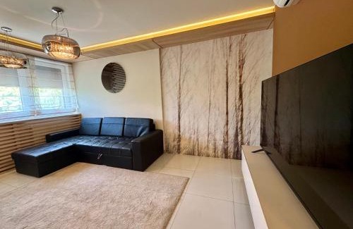 Nyiregyhaza Apartment | AVIRA Apartman