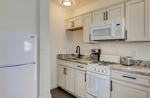 Downtown Charleston Apartment | Away Point Studio - 30-Day Rental