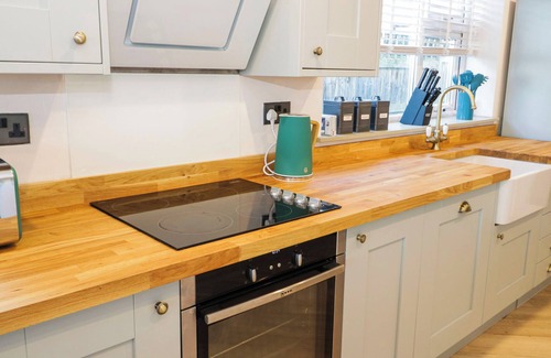 Gwaenysgor Near Prestatyn Cottage | Awel Y Mor