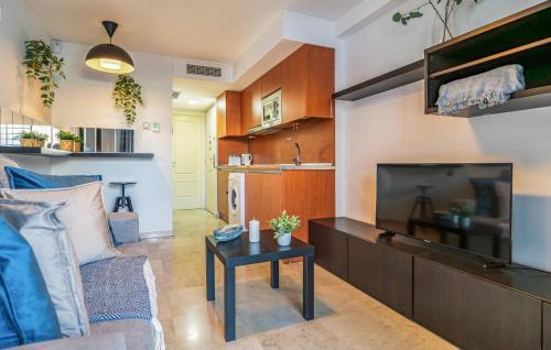 Torrequebrada Apartment | Awesome Apartment In Benalmadena
