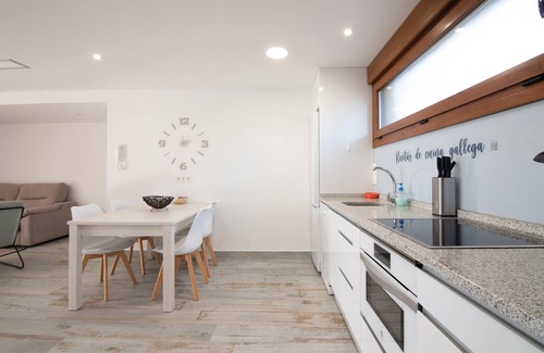 Tabagon Apartment | Awesome apartment in O Rosal with WiFi