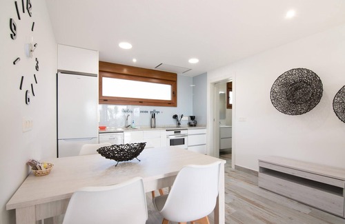 Tabagon Apartment | Awesome apartment in O Rosal with WiFi