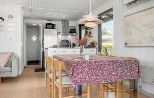 Hvidbjerg Strand House | Awesome Home In Børkop