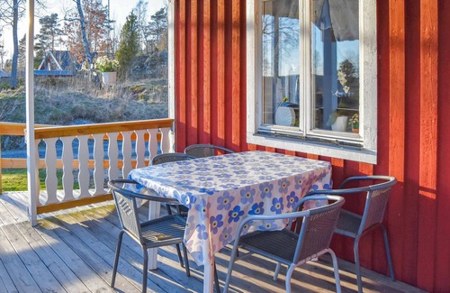 Tanum O House | Awesome home in Bullaren with WiFi