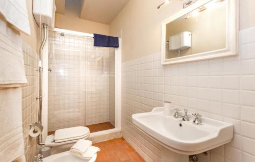 Santo Stefano di Magra House | Awesome Home In Ponzano Superiore