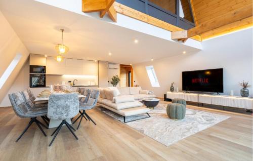 Delnice House | Awesome Home In Marija Trost