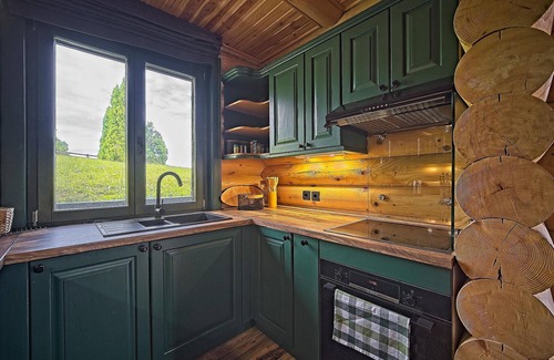 Ravna Gora House | Awesome home in Ravna Gora with sauna